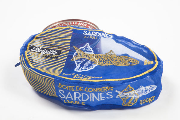 organza brodé boîte de sardines huile brigitte tanaka
